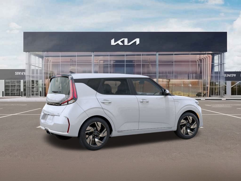 2025 Kia Soul GT-Line photo 2
