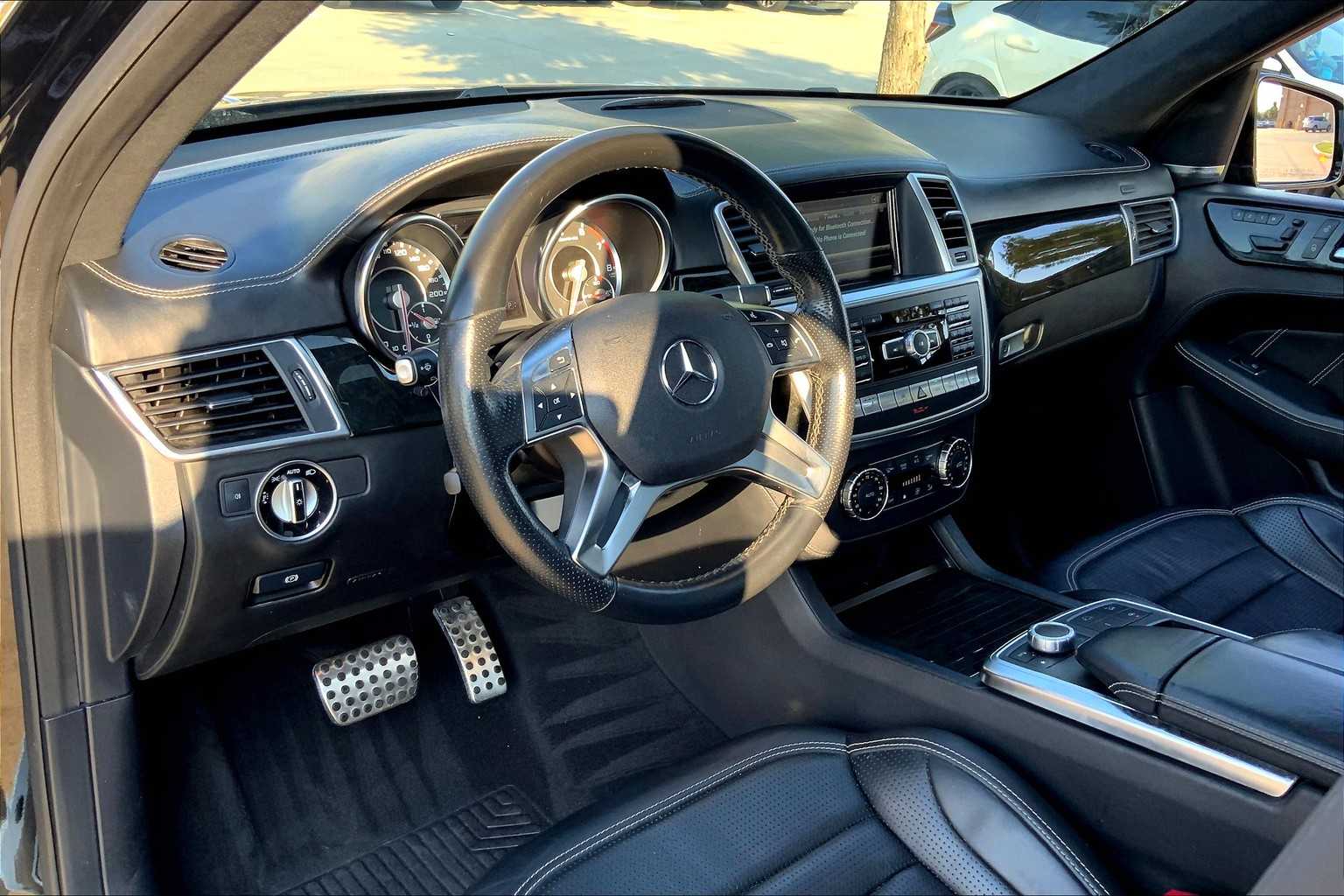 2015 Mercedes Benz ML 63 photo 14
