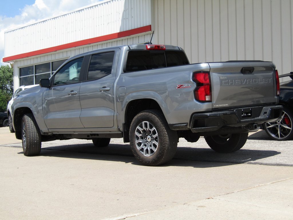 2025 Chevrolet Colorado Z71 photo 9