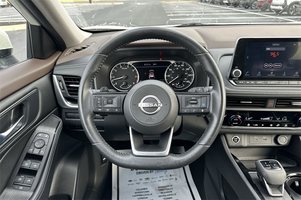 2023 Nissan Rogue SV photo 10
