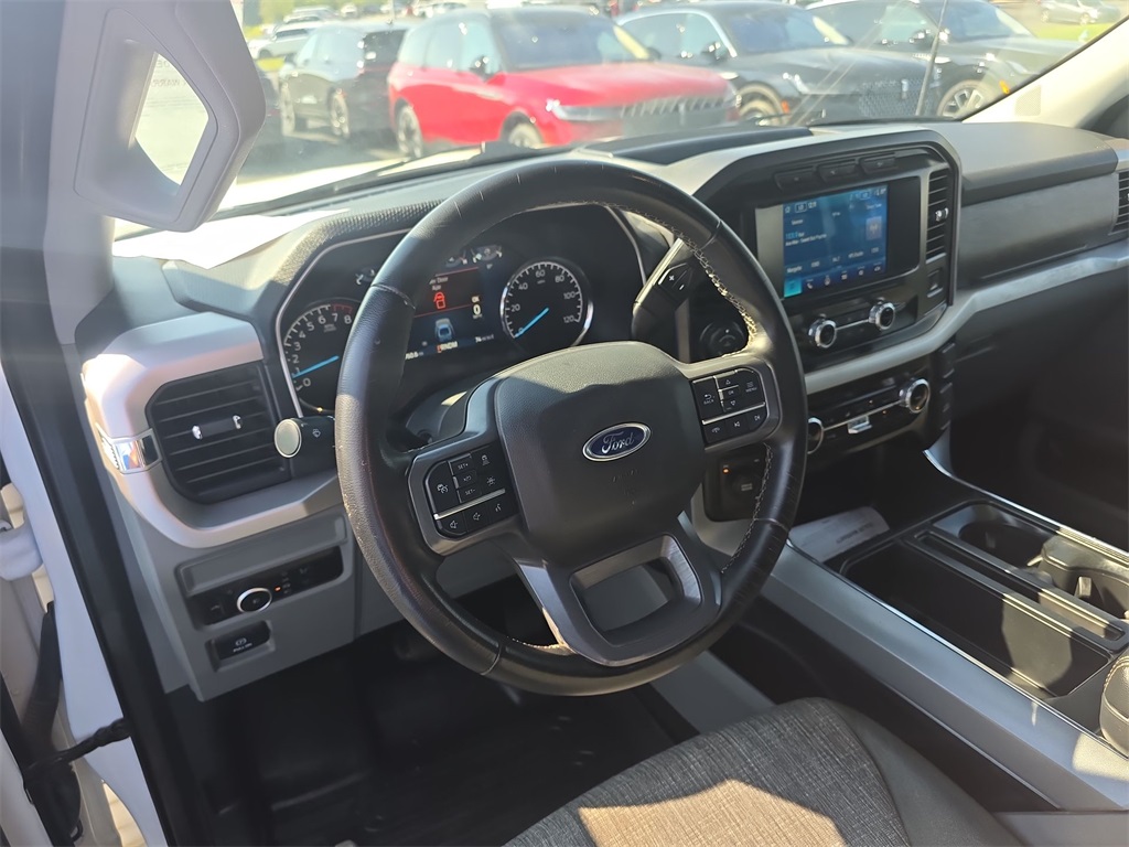 2023 Ford F-150 XLT photo 14
