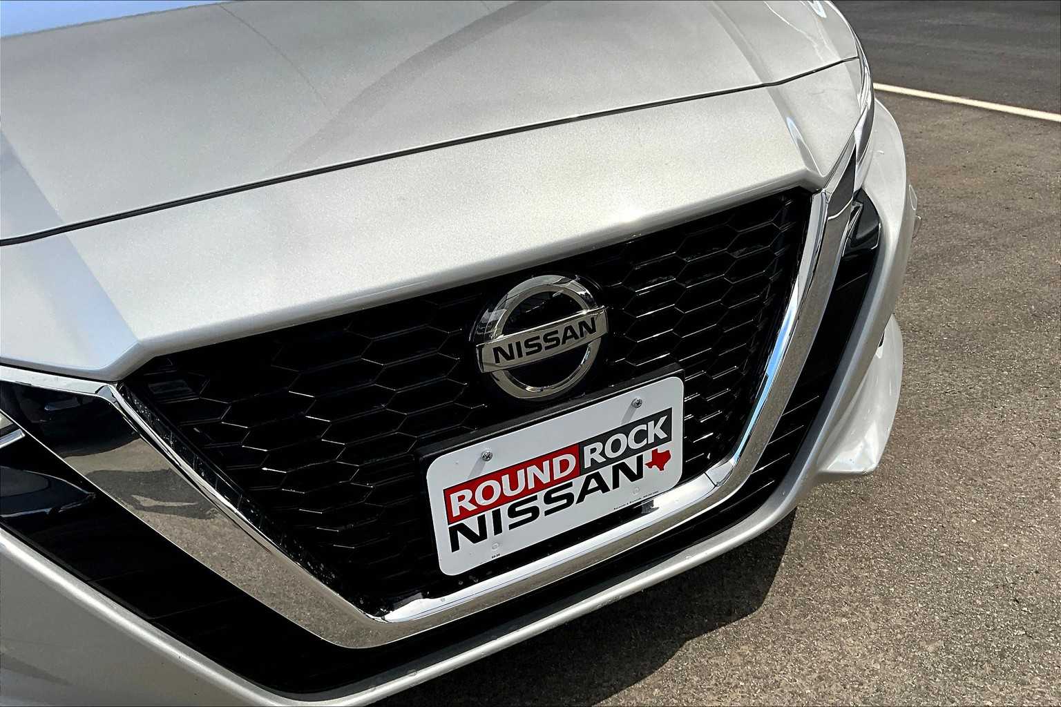 2022 Nissan Altima 2.5 SV photo 23