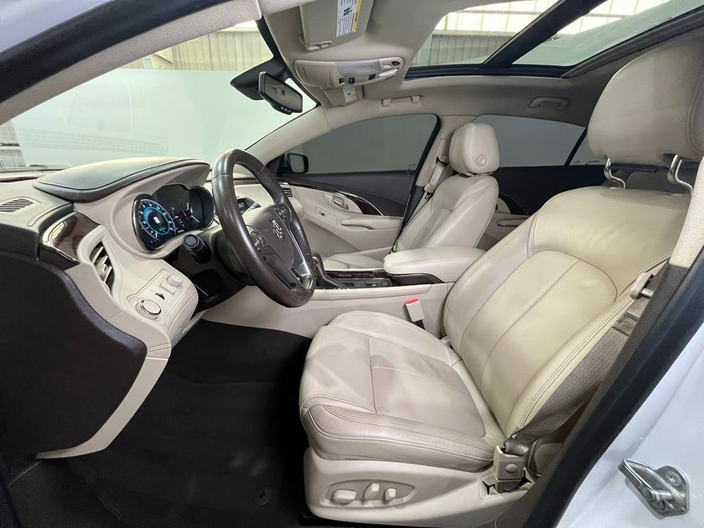 2016 Buick LaCrosse Leather photo 16