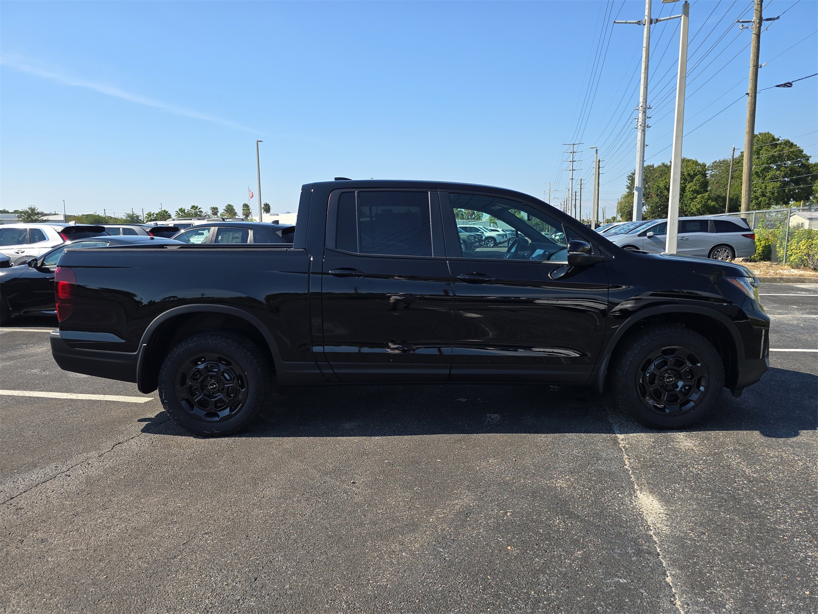 2025 Honda Ridgeline TrailSport photo 2