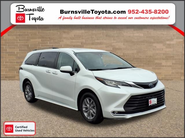 Certified Pre-Owned 2022 Toyota Sienna XLE 4D Passenger Van in ...