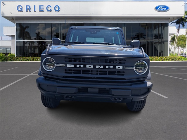 2025 Ford Bronco Base photo 3