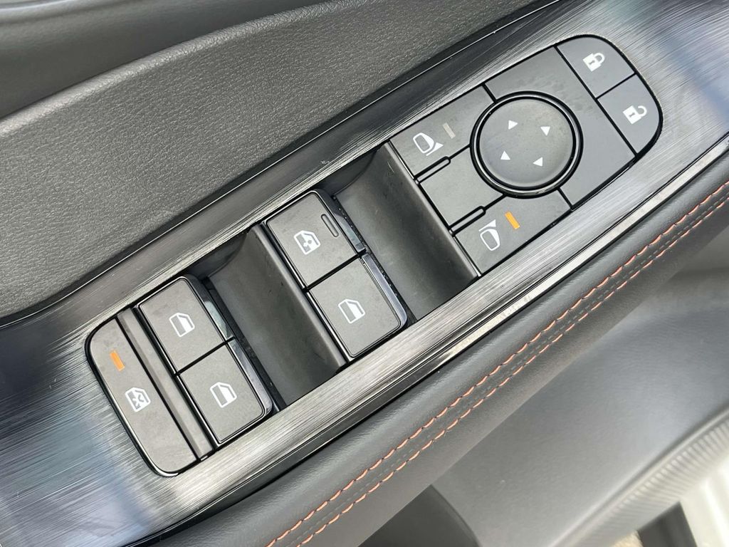 2026 Nissan Rogue SV photo 16