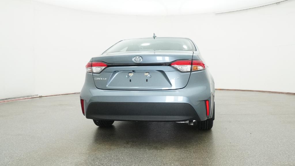2026 Toyota Corolla LE photo 17
