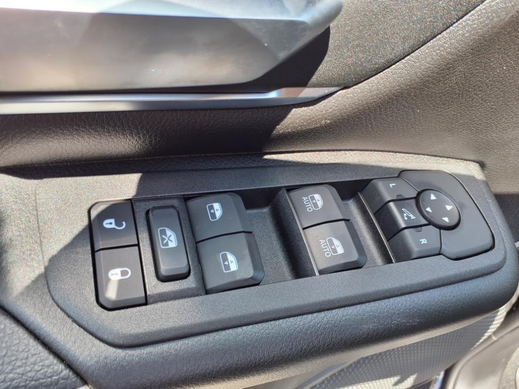 2025 Ram 1500 Big Horn photo 3