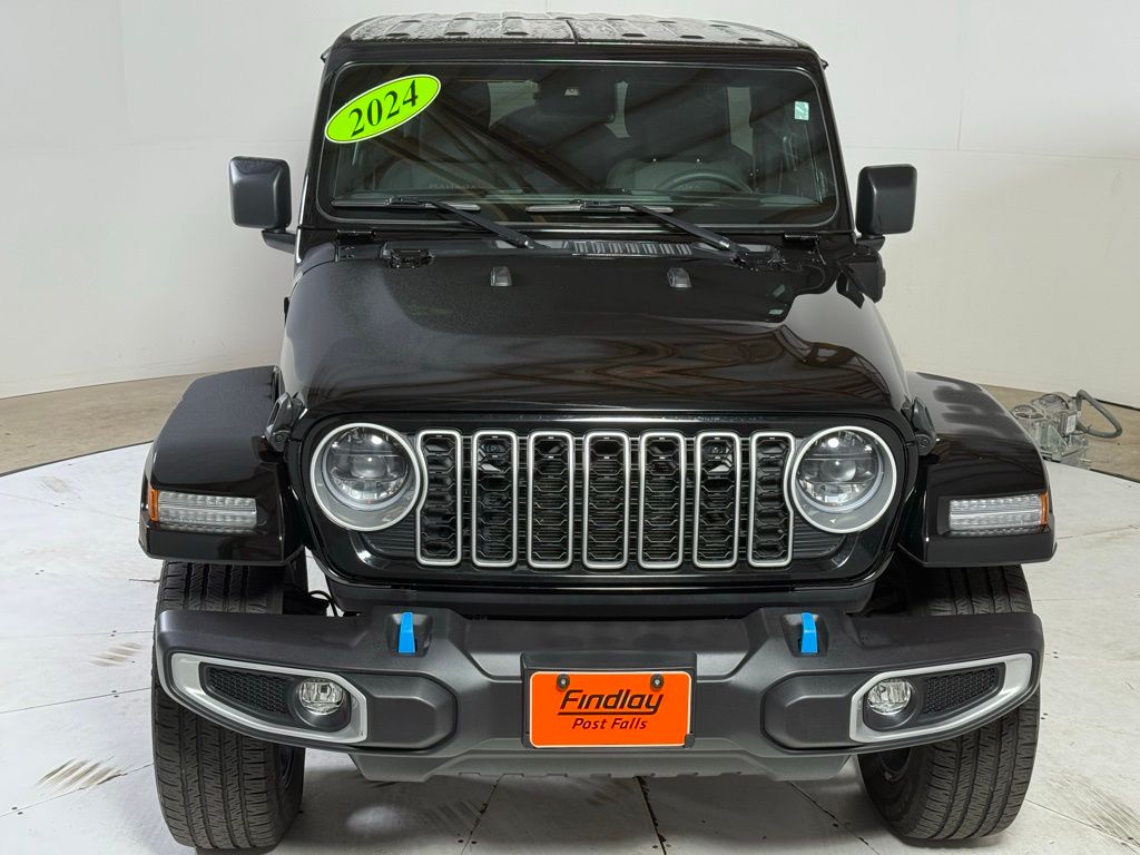 2024 Jeep Wrangler Sahara 4xe photo 2