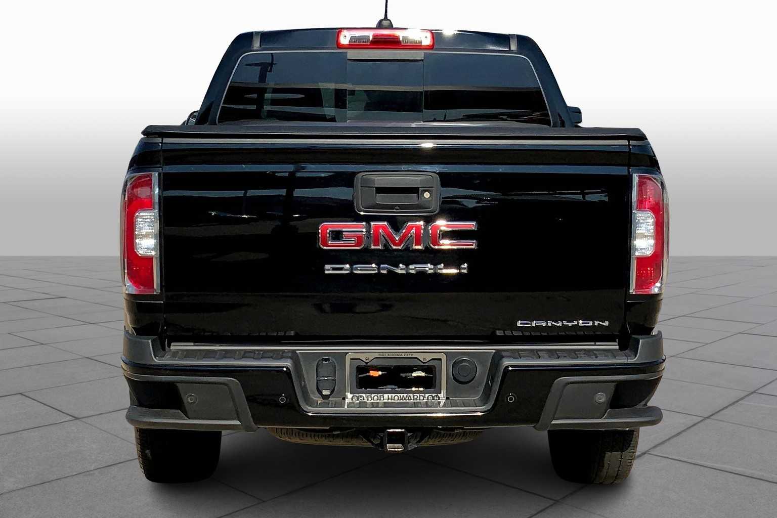 2021 Gmc Canyon Denali photo 3