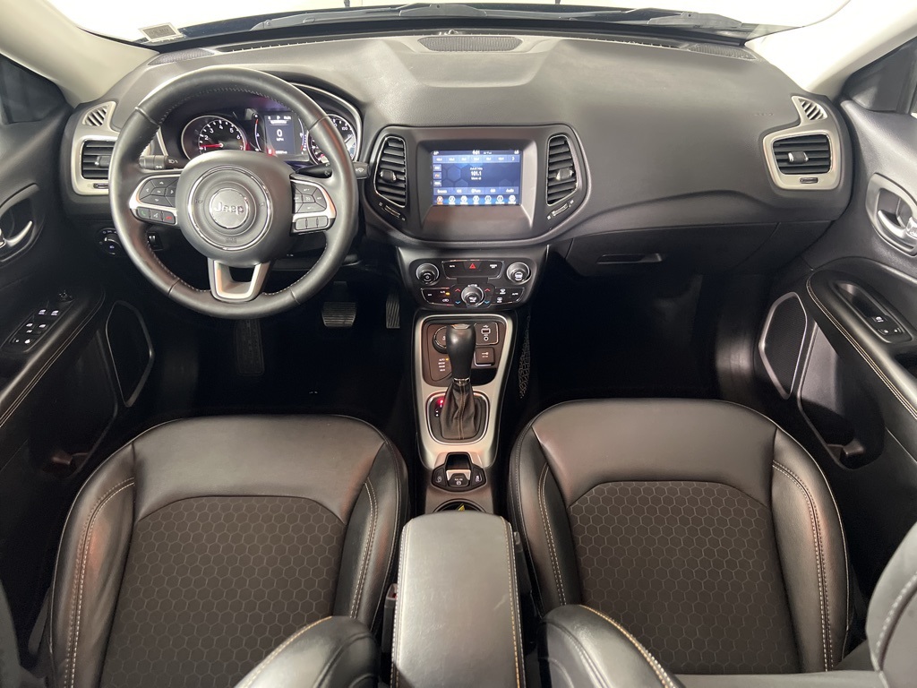 2019 Jeep Compass Latitude photo 2