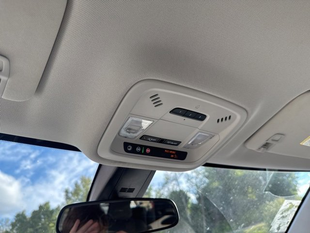 2021 Chevrolet Traverse Cloth photo 31