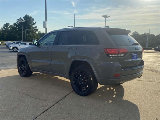 2019 Jeep Grand Cherokee Altitude photo 2