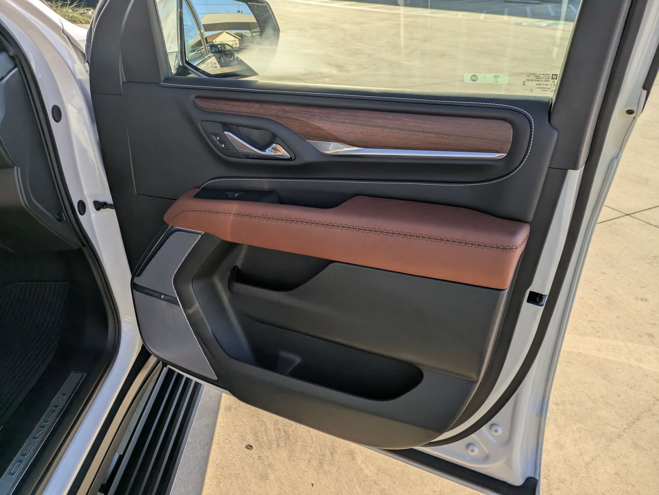 2024 Gmc Yukon XL Denali Ultimate photo 30