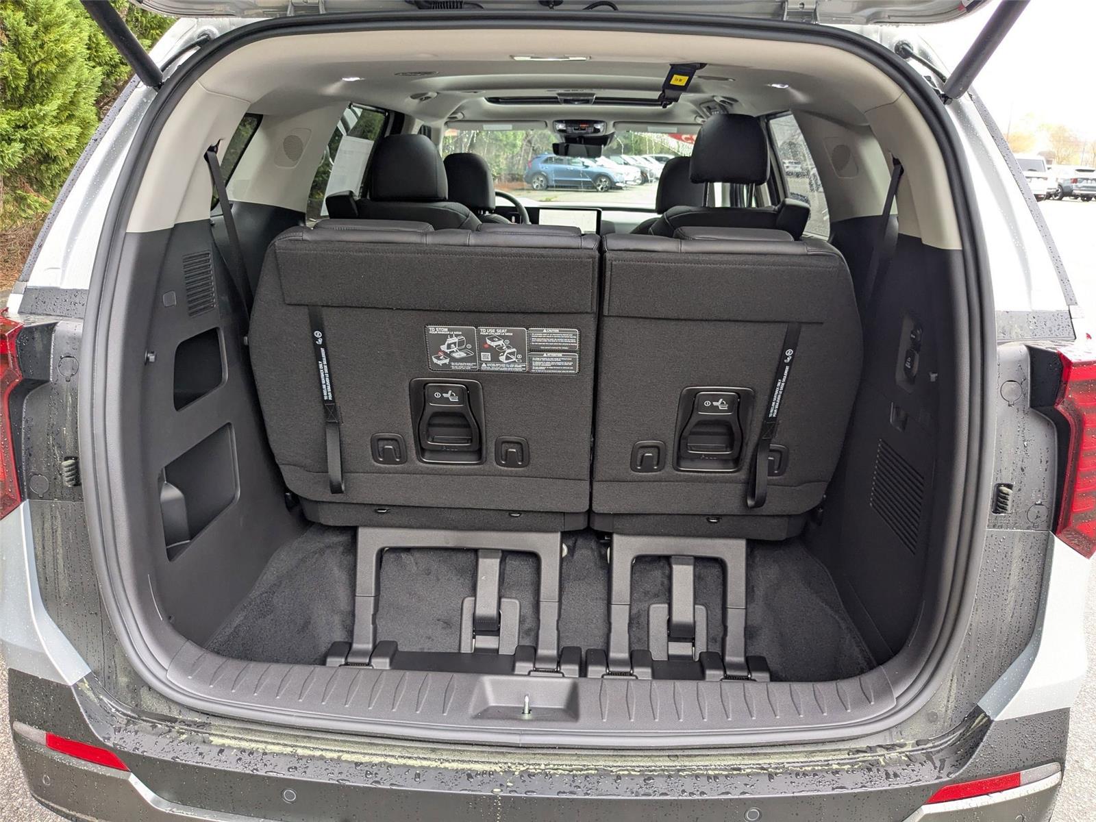 2025 Kia Carnival SX Prestige photo 30