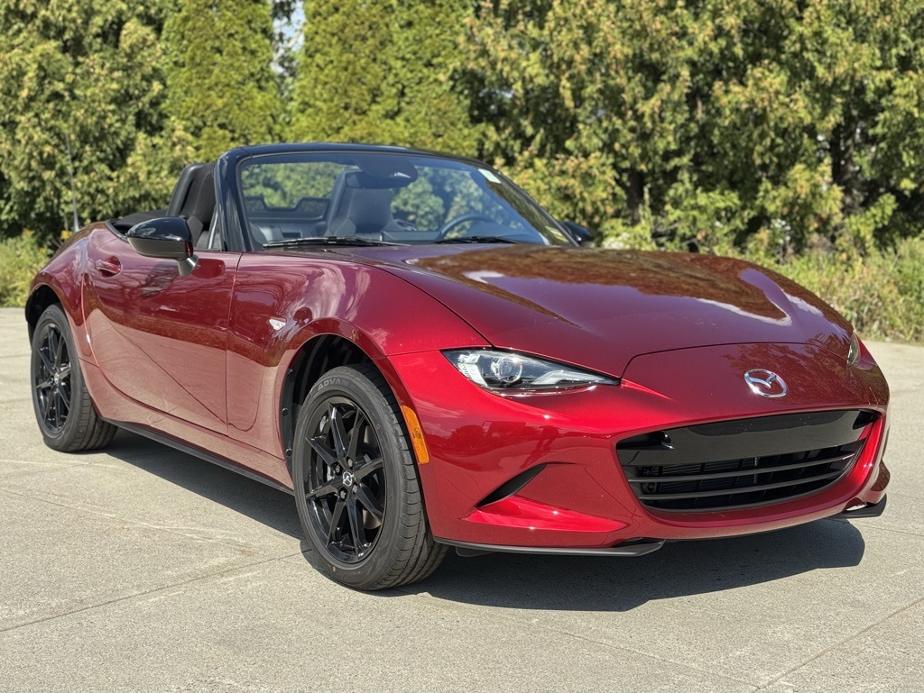 2025 Mazda MX-5 Miata Miata Sport photo 2