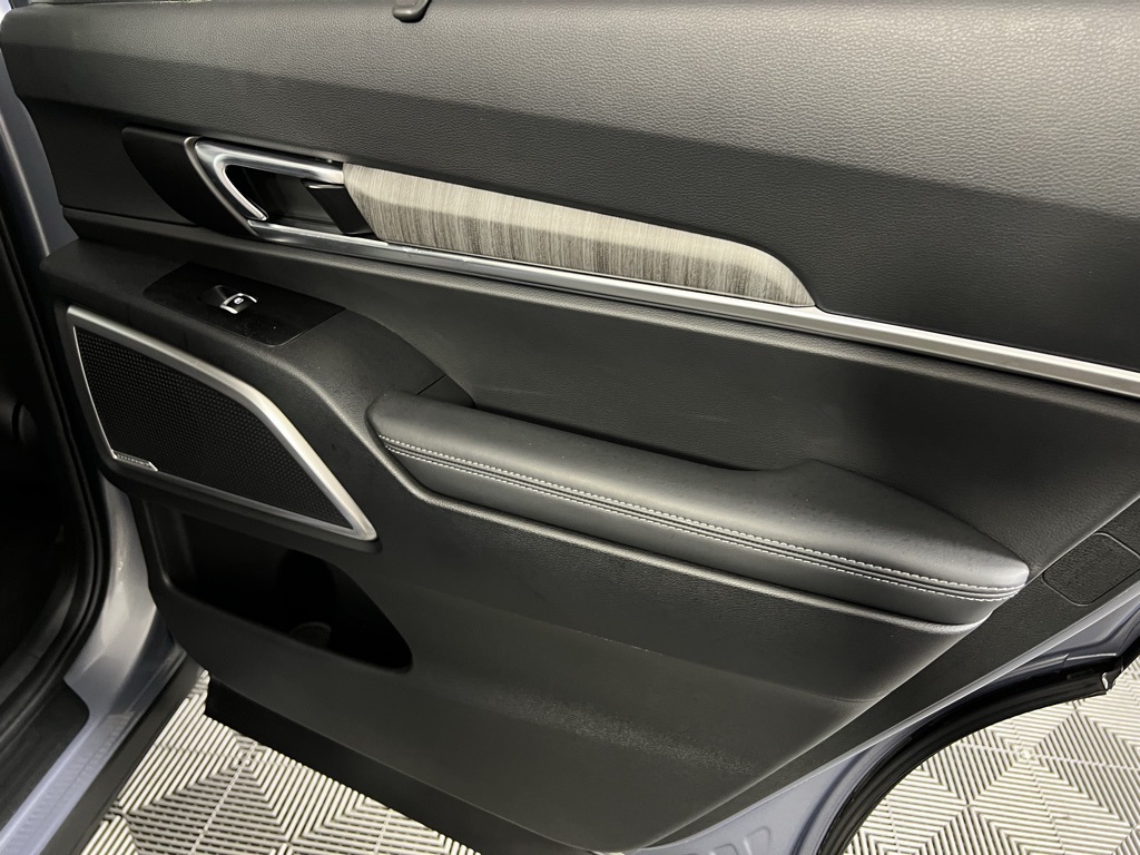 2024 Kia Telluride EX photo 28
