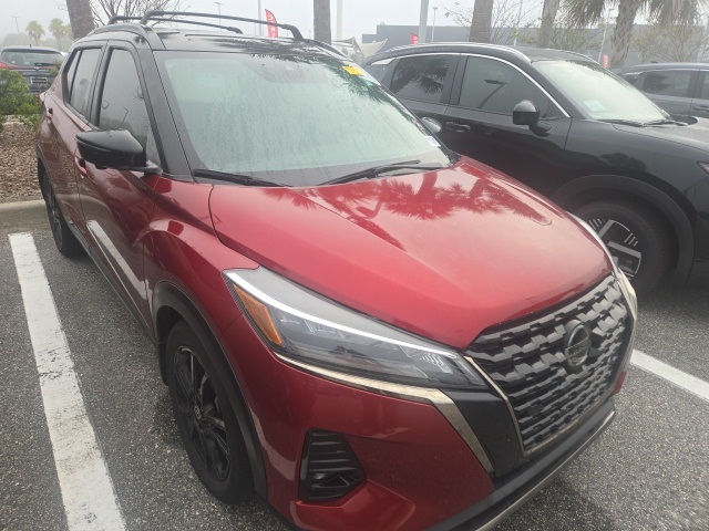 2021 Nissan Kicks SR