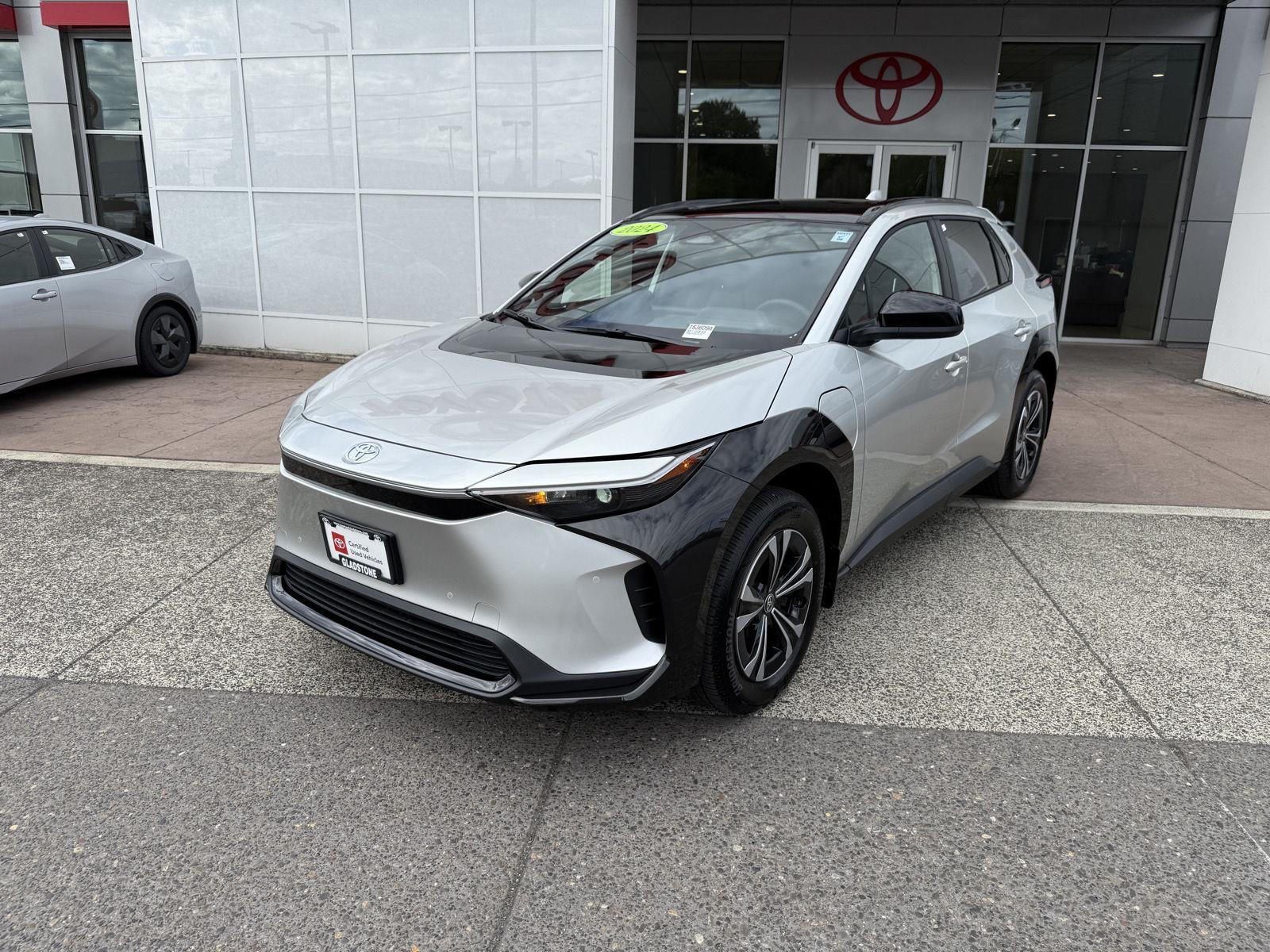 2024 Toyota bZ4X XLE photo 2