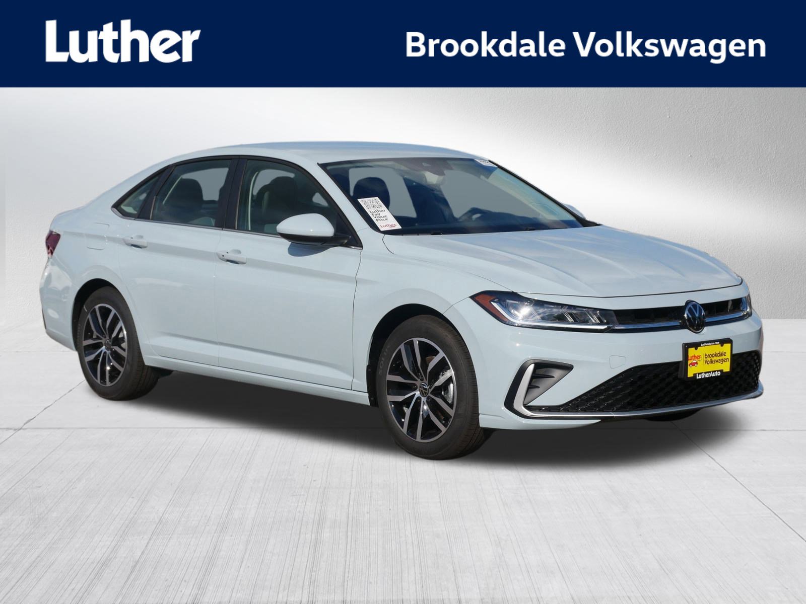 2025 Volkswagen Jetta SE's photo