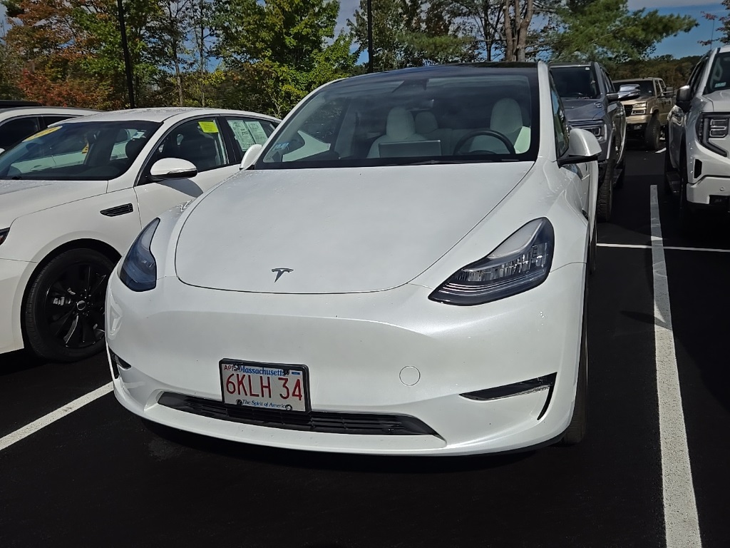 2023 Tesla Model Y Long Range photo 2