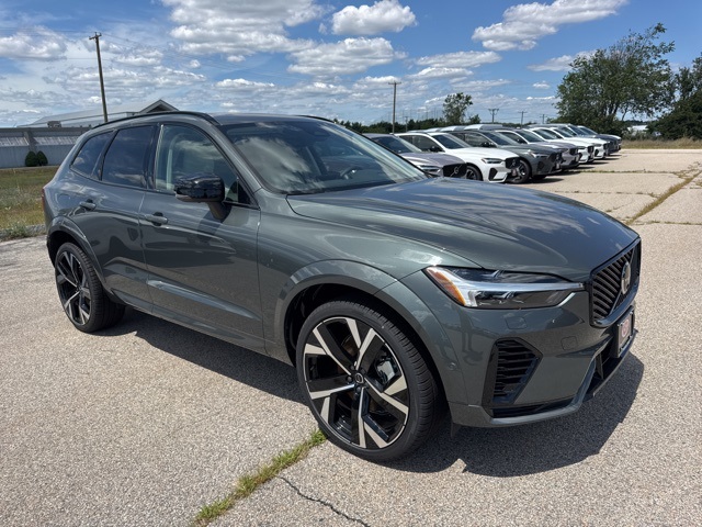 2026 Volvo XC60 Ultra's photo