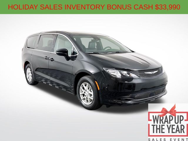 2026 Chrysler Voyager LX's photo