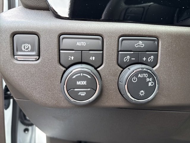 2026 Chevrolet Silverado 1500 LT photo 3