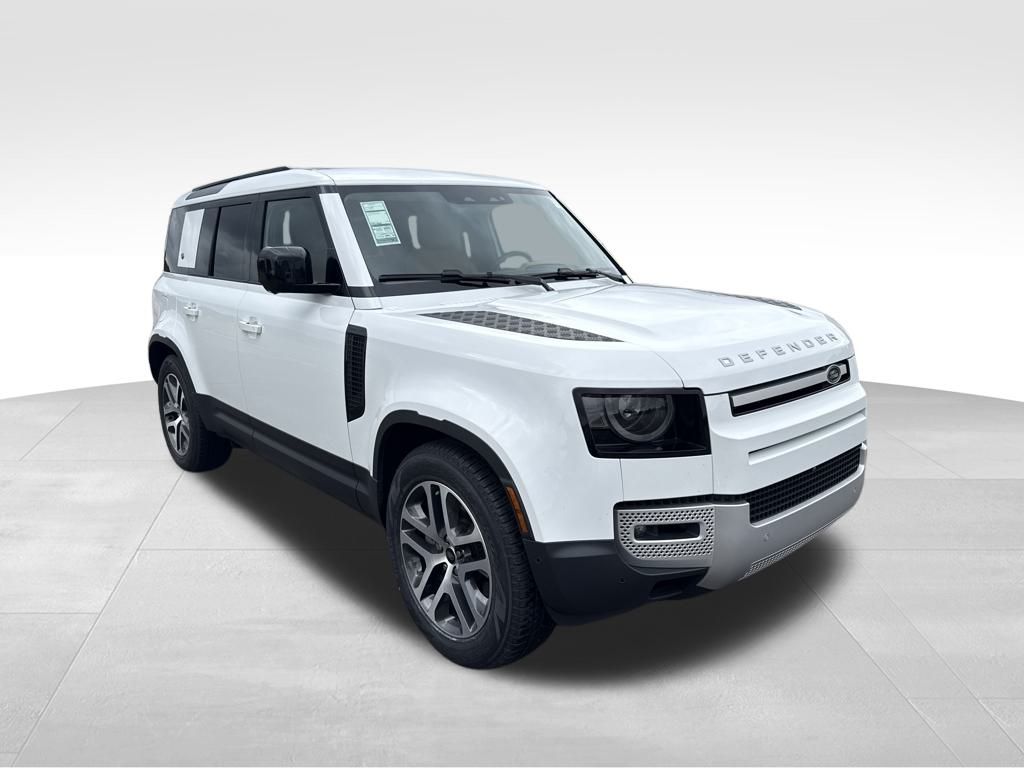2024 Land Rover Defender 110 S photo 4