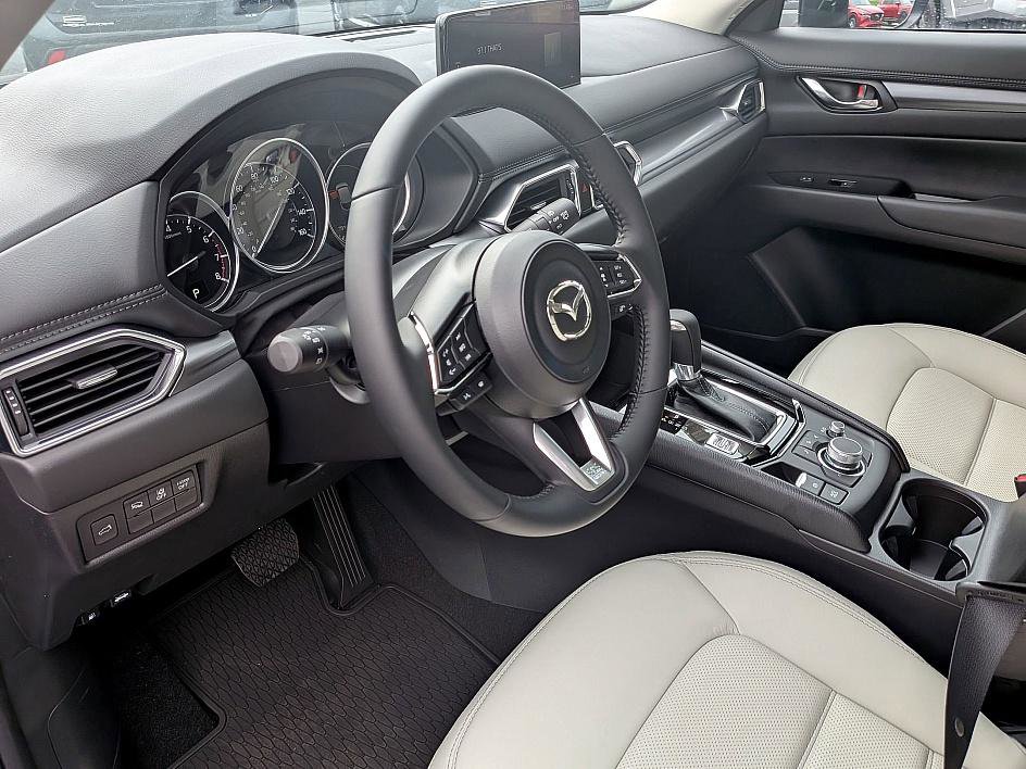 2025 Mazda CX-5 2.5 S Preferred photo 15