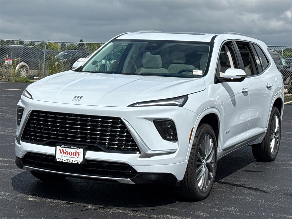 2026 Buick Enclave Avenir photo 3