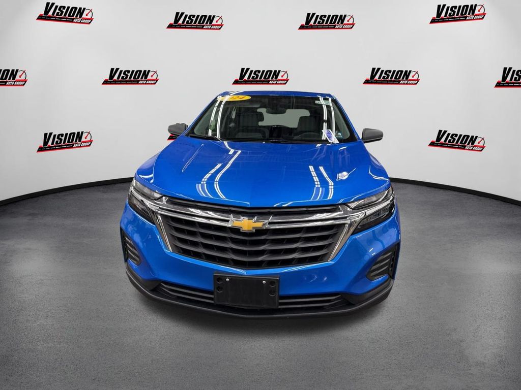 2024 Chevrolet Equinox LS photo 2
