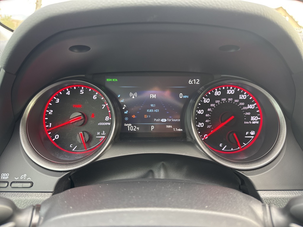 2022 Toyota Camry XSE photo 11