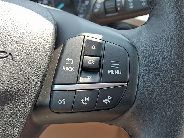 2022 Ford Escape SE photo 18