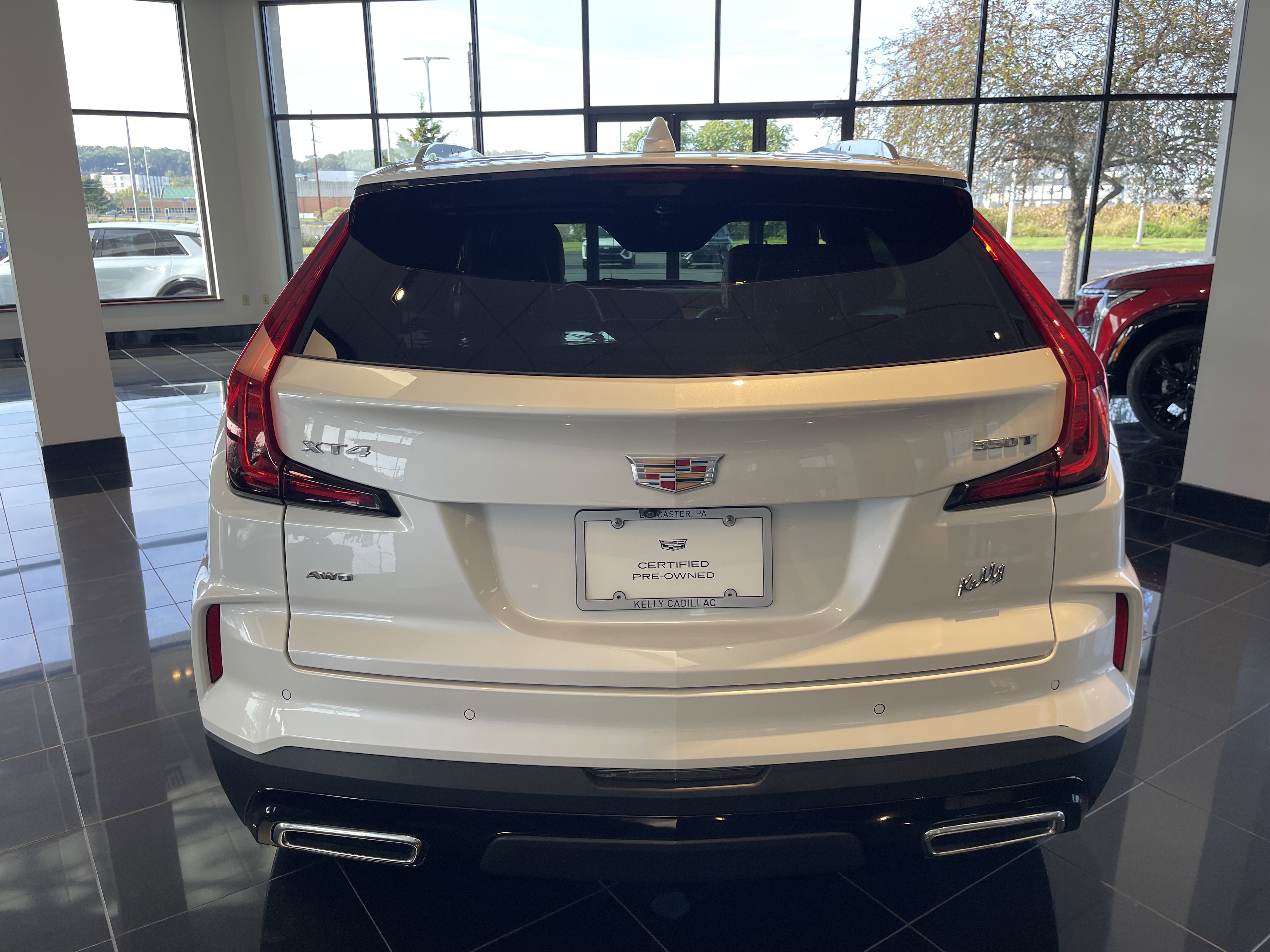 2024 Cadillac XT4 Premium Luxury photo 2