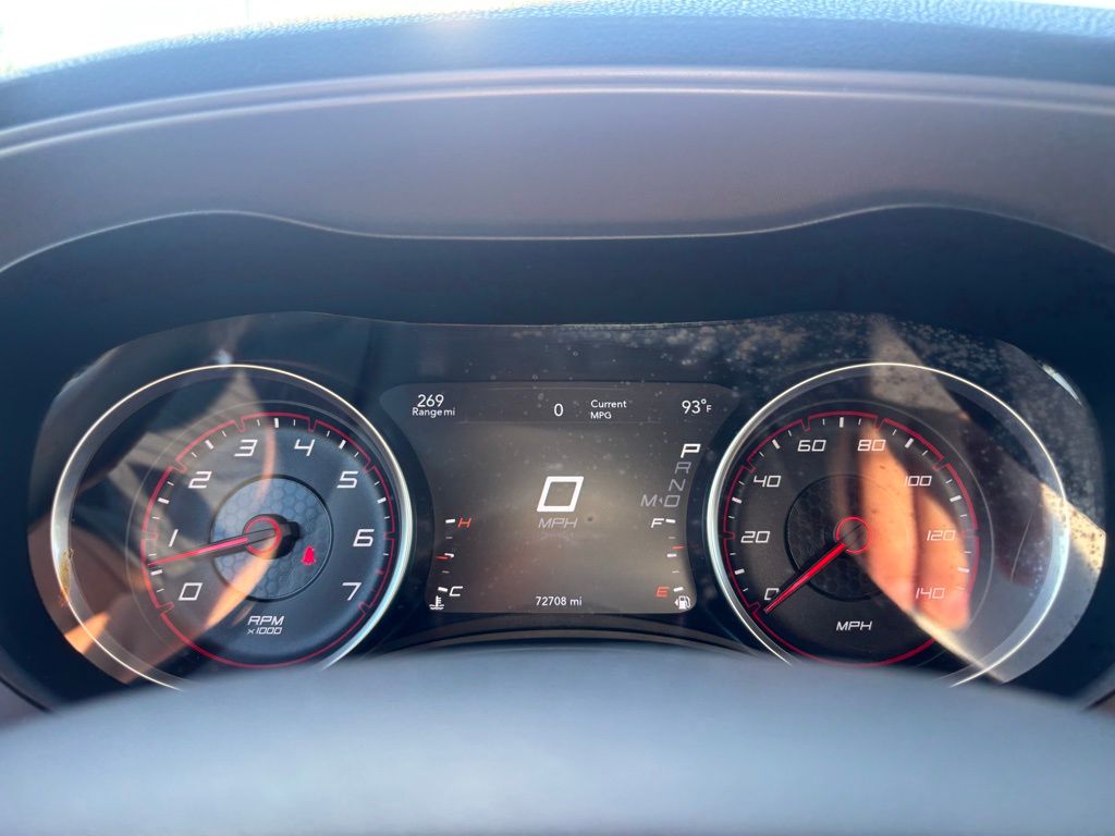 2023 Dodge Charger SXT photo 9