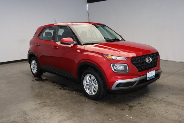 Certified Pre-Owned 2023 Hyundai Venue SE 4D Sport Utility in Golden ...
