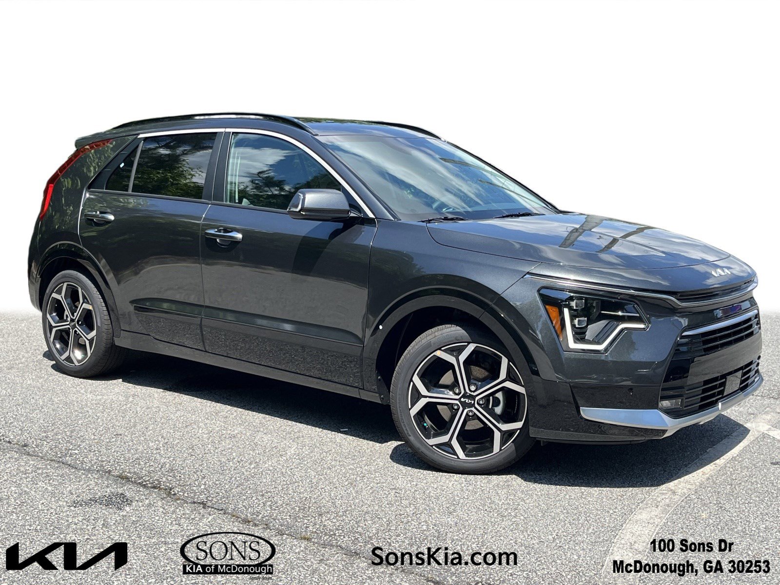 2025 Kia Niro SX Touring's photo