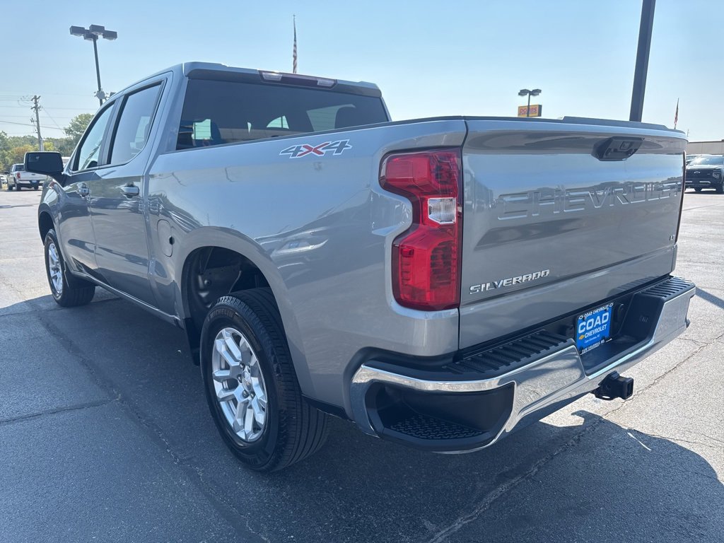 2024 Chevrolet Silverado 1500 LT photo 5
