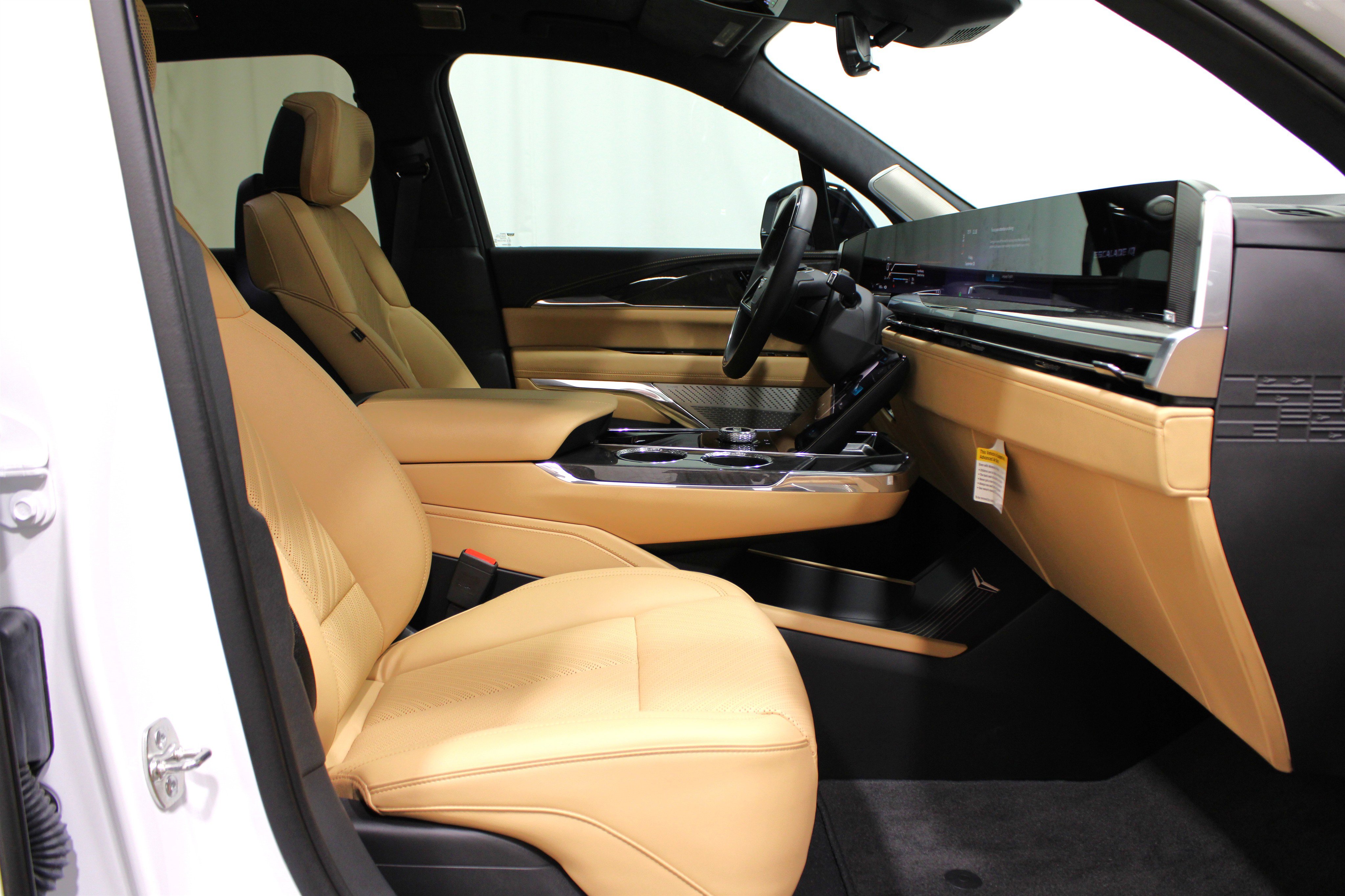2025 Cadillac Escalade IQ Luxury photo 33