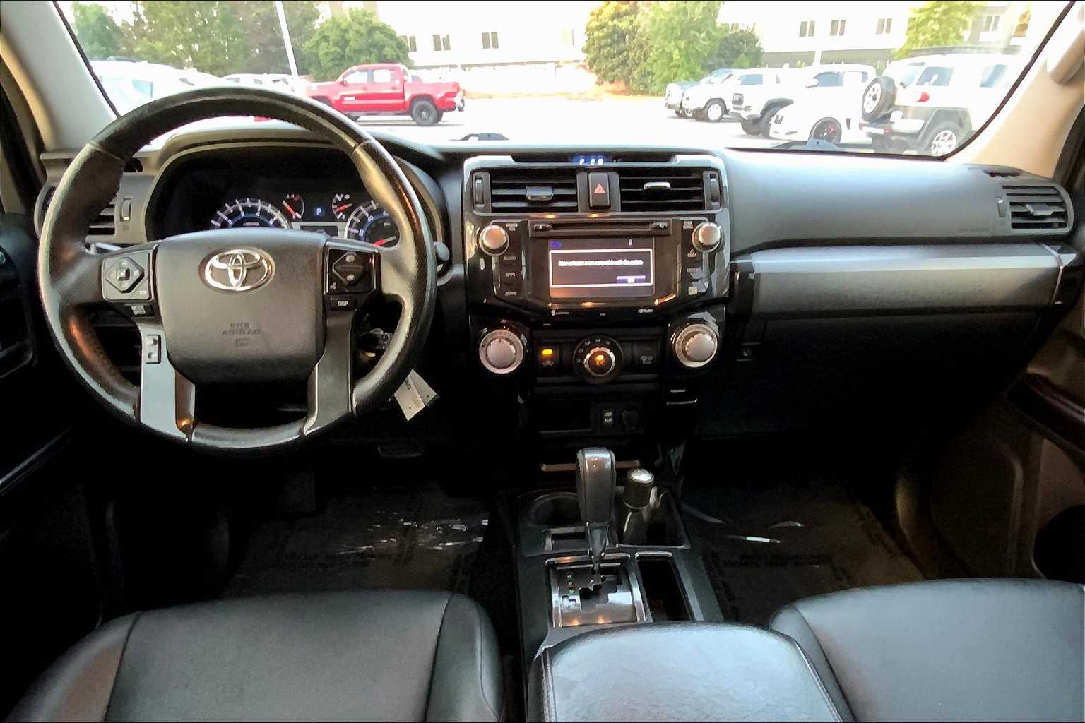 2016 Toyota 4Runner Trail Premium photo 14
