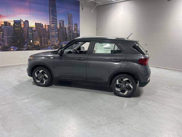 2026 Hyundai Venue SEL photo 4