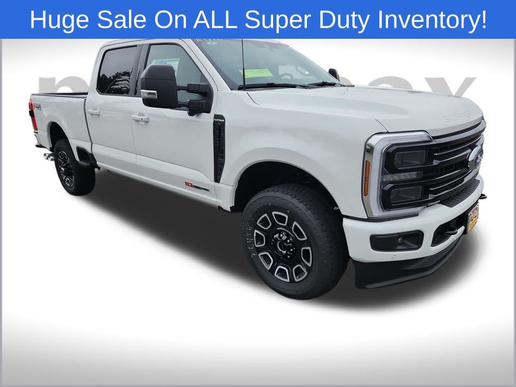 2026 Ford F-350 Super Duty Platinum's photo