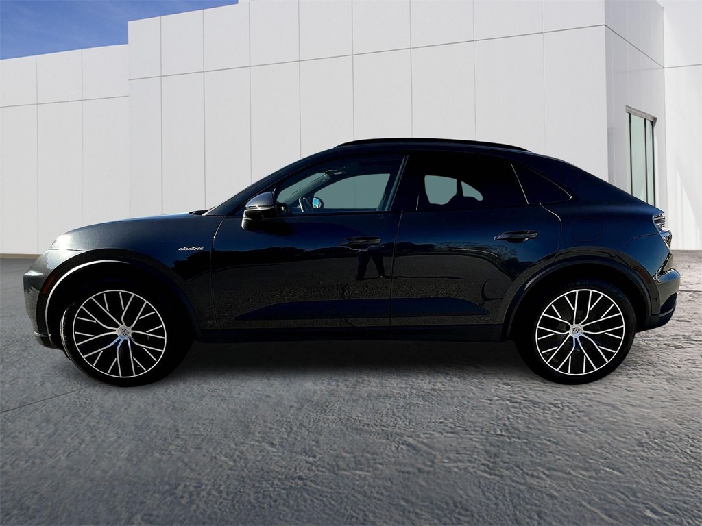 Used 2024 Porsche Macan Base with VIN WP1AA2XA1RL000835 for sale in Oklahoma City, OK