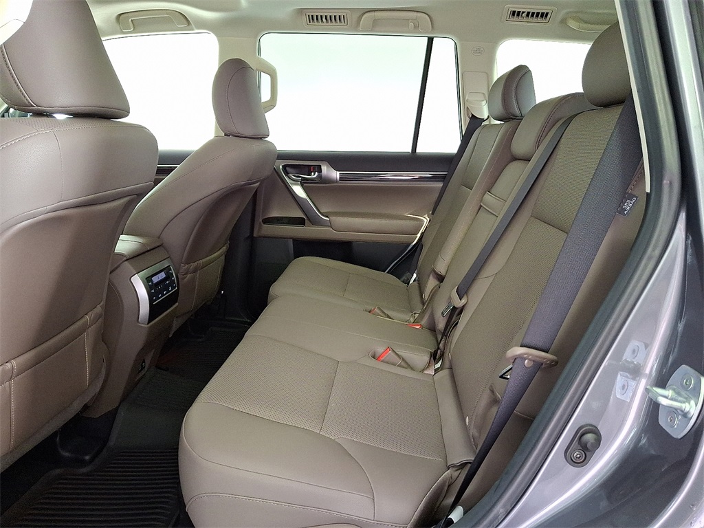 2023 Lexus GX 460 photo 10