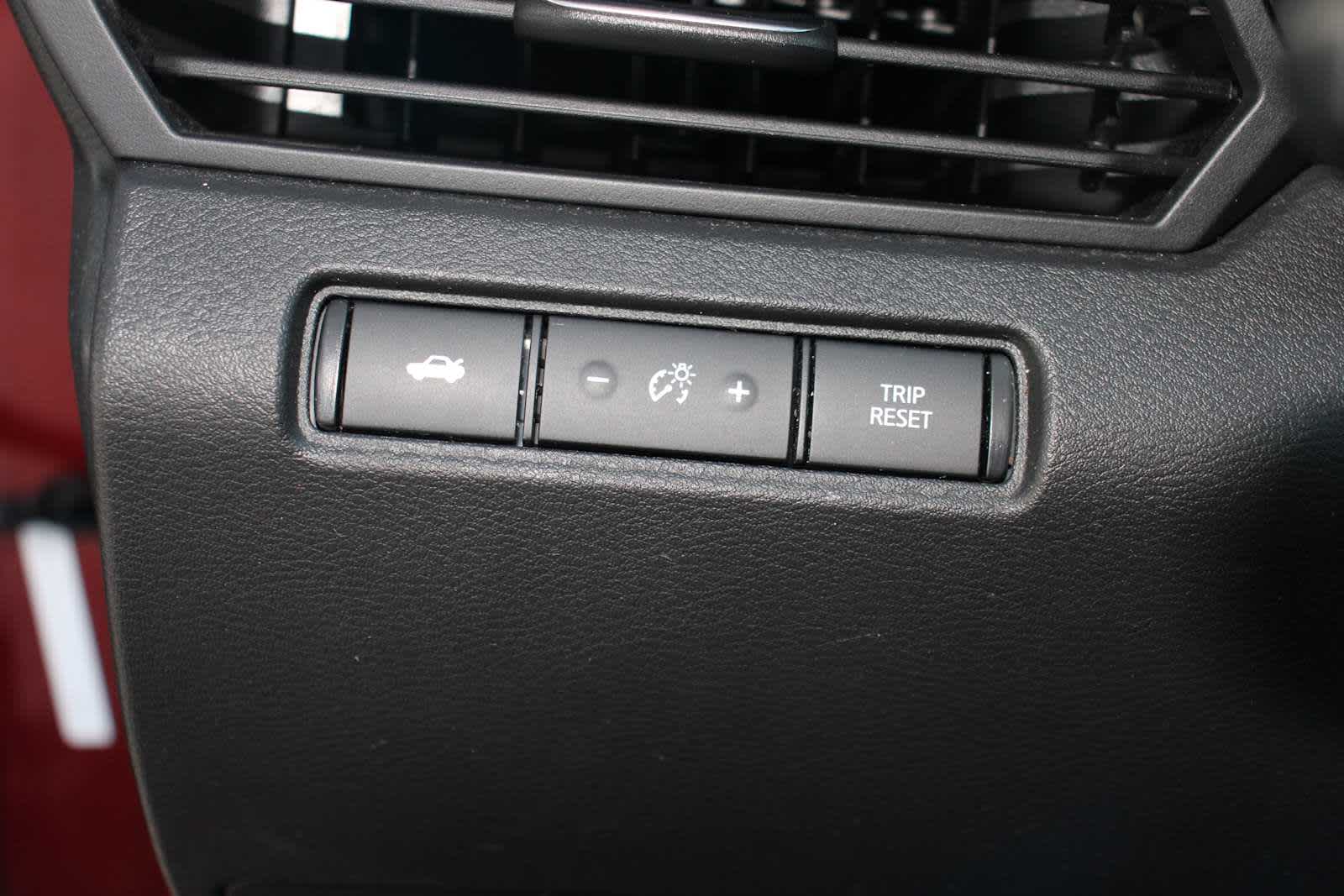 2024 Nissan Altima 2.5 SR photo 16