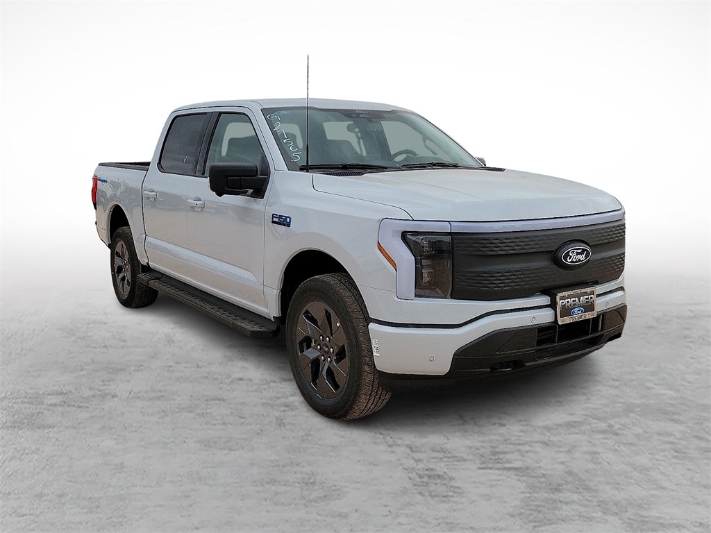 2025 Ford F-150 Lightning Flash's photo