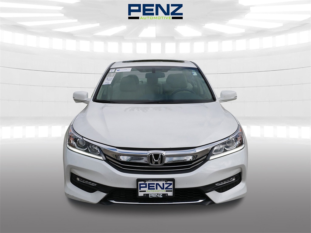 Used 2017 Honda Accord EX-L with VIN 1HGCR2F80HA192460 for sale in Rochester, Minnesota
