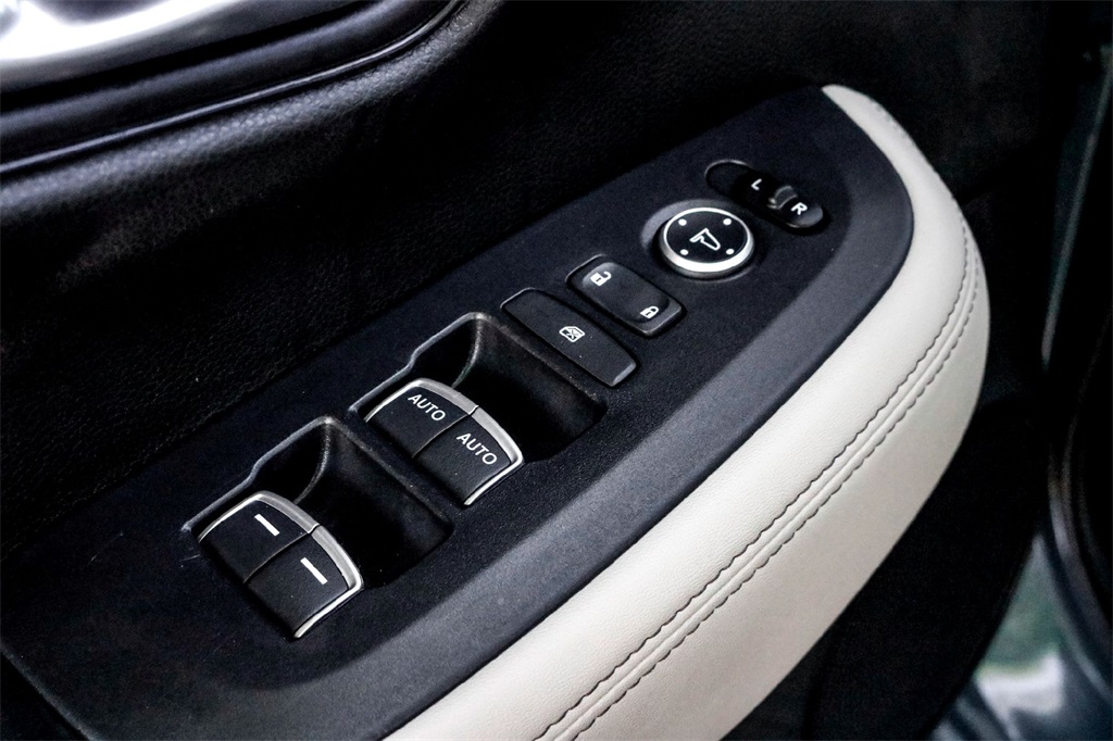 2024 Honda HR-V EX-L photo 9
